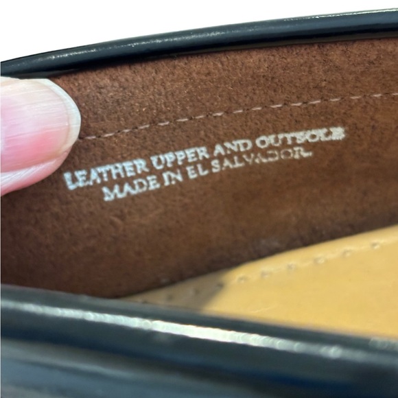 Bass Weejuns Whitney. Black Patent Leather. SZ. 10. Academia. Preppy. Classic - Picture 9 of 12